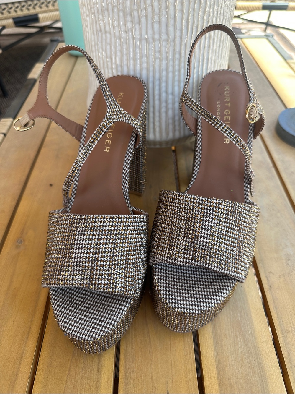 Stunning size 41 metallic copper Kurt Geiger heels